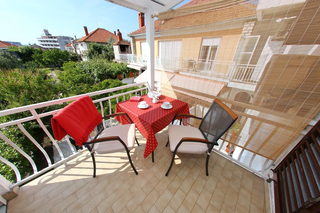 Rooms & Apartments Soline Nuove Біоград-на-Мору Екстер'єр фото